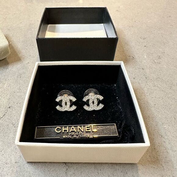 AUTHENTIC Chanel rhinestone earrings designer classic jewelry CC logo - Picture 1 of 9